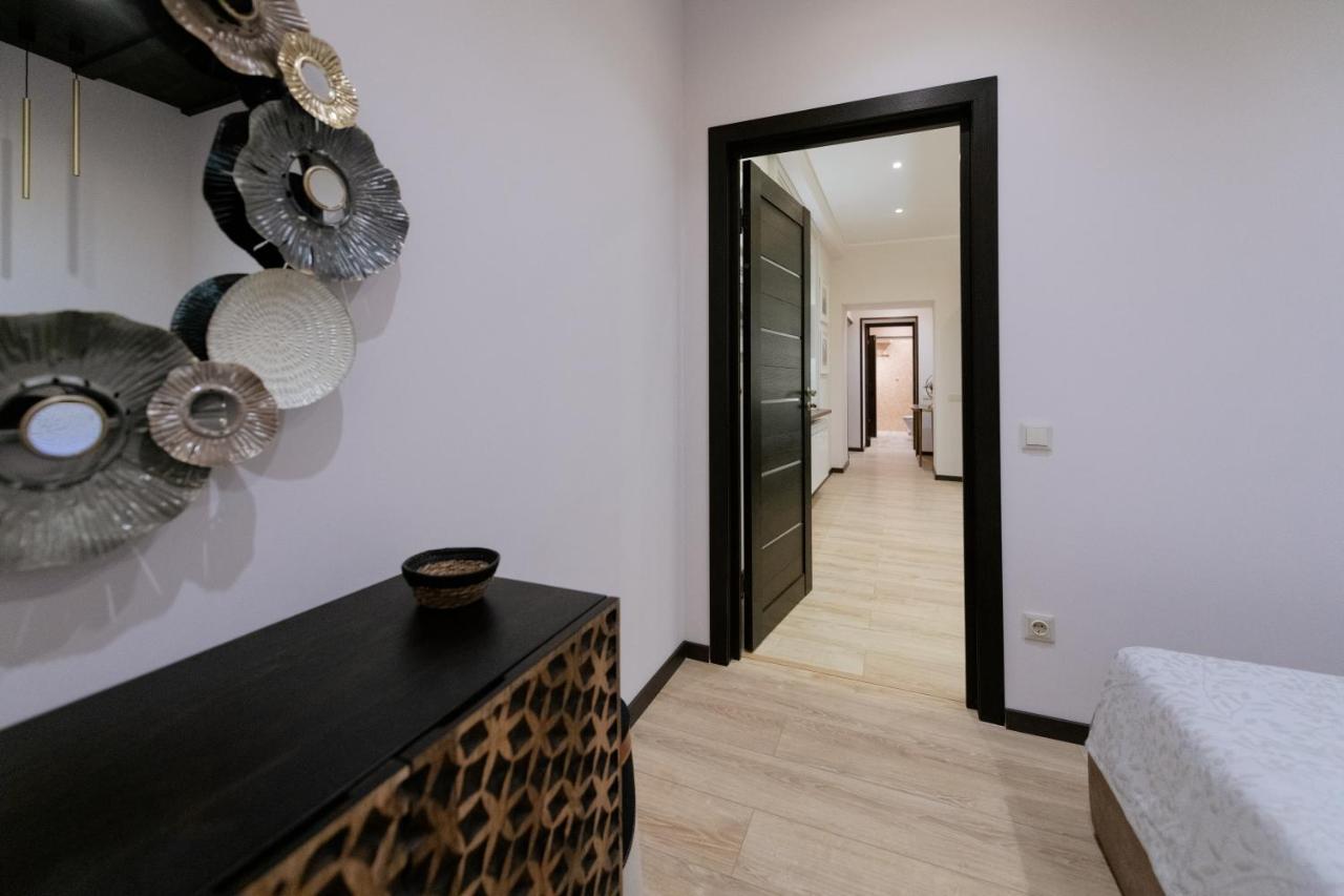 Riga Premium Apartments - Ground Floor With Separate Entrance Exterior photo